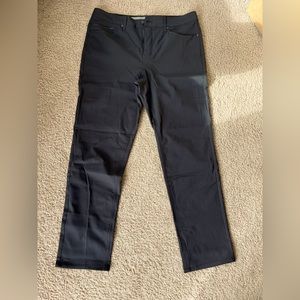 Mens DKNY black pants 34x30 never worn